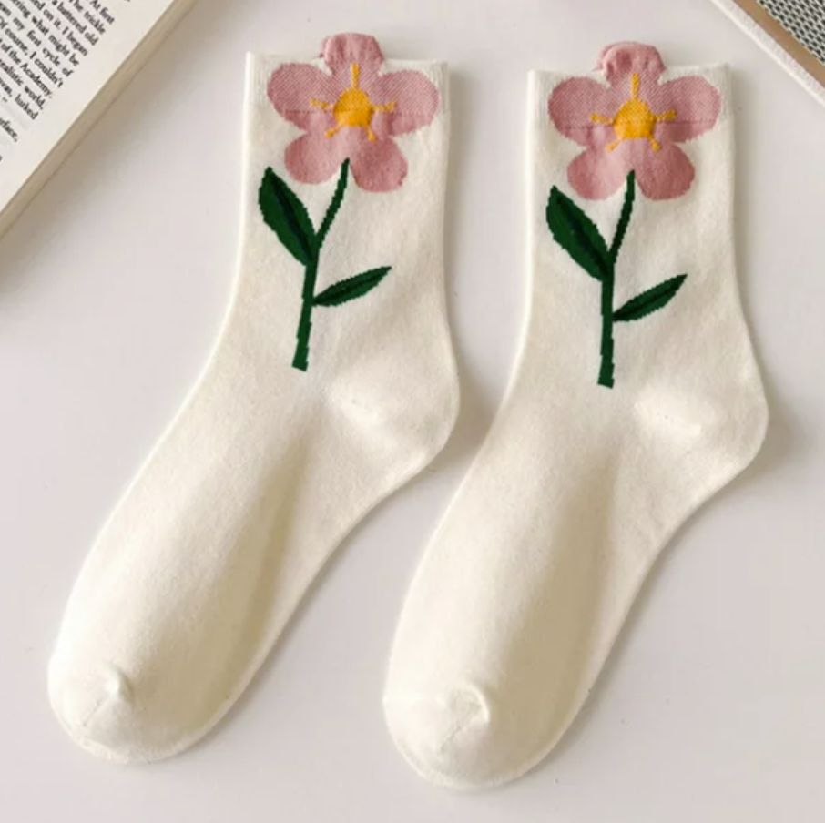 Calcetines de flores: Tendencia y estilo para tus pies en 2024 calcetines.com